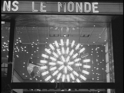 Las luces futuristas se organizan con la forma de un ojo