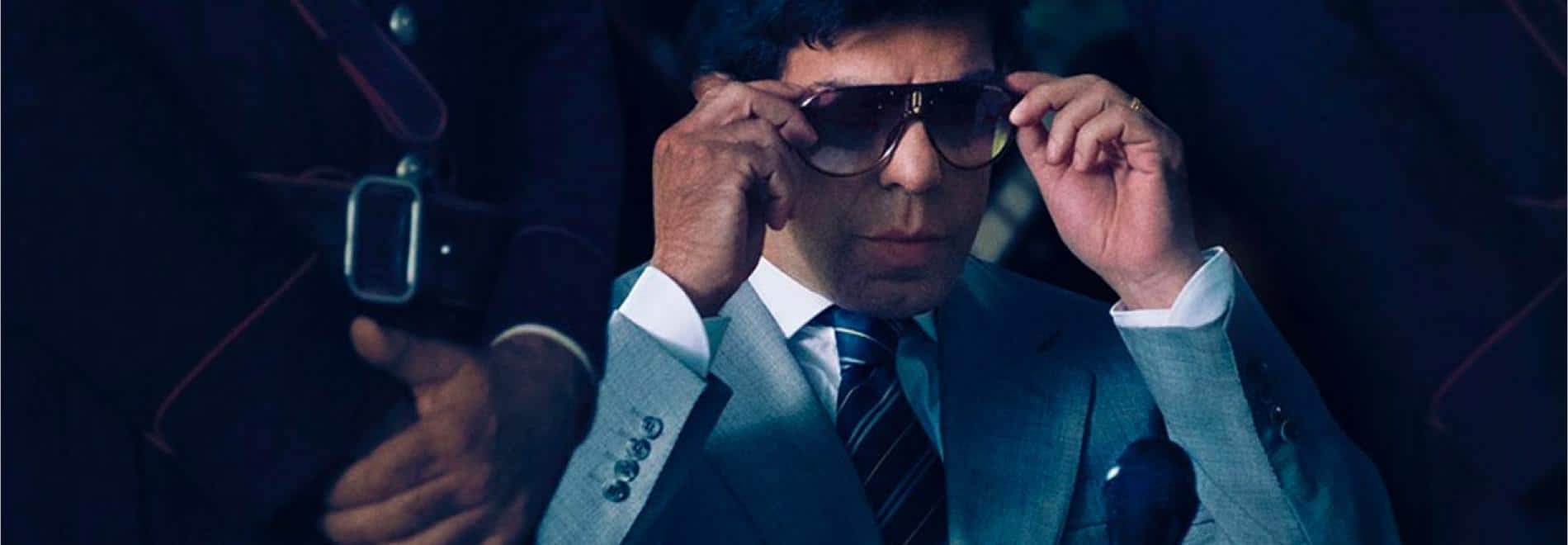 En la sala de juicios, el arrepentido se quita las gafas de sol
